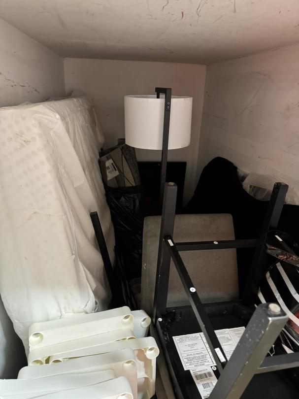 Storage Unit Auction in Niagara Falls , NY at UHaul of Niagara Falls ends on 9th April, 2024 8